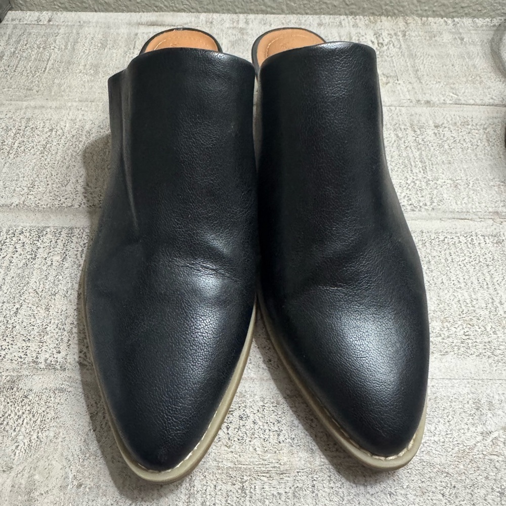 Universal Thread Black Faux Leather Chunky Block Heel Mules Size 6.5